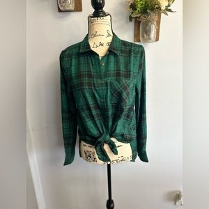 Hippie Rose Diana Moss black plaid flannel‎